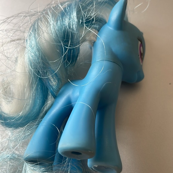 My Little Pony G4 Trixie Lulamoon Brushable 3" Toys R Us Exclusive - Picture 4 of 6